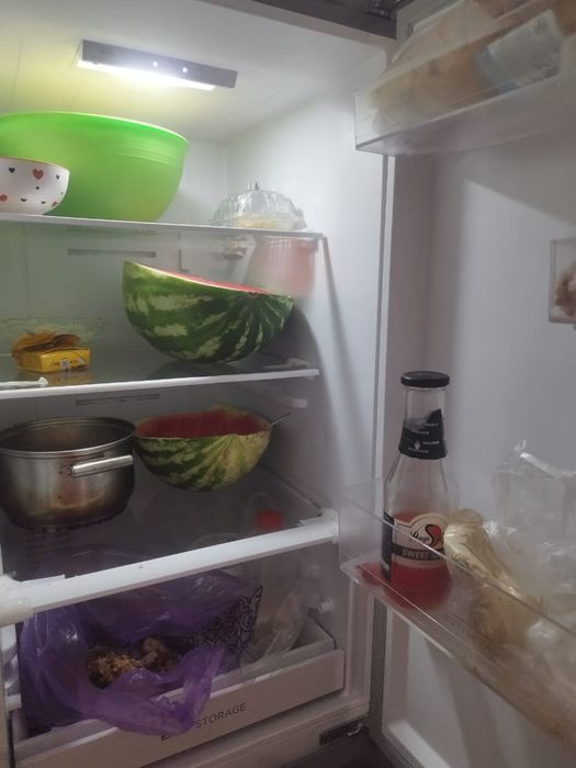Холодильник  продам за 160000
