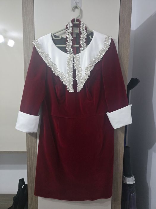 Rochie dama cu aplicatii