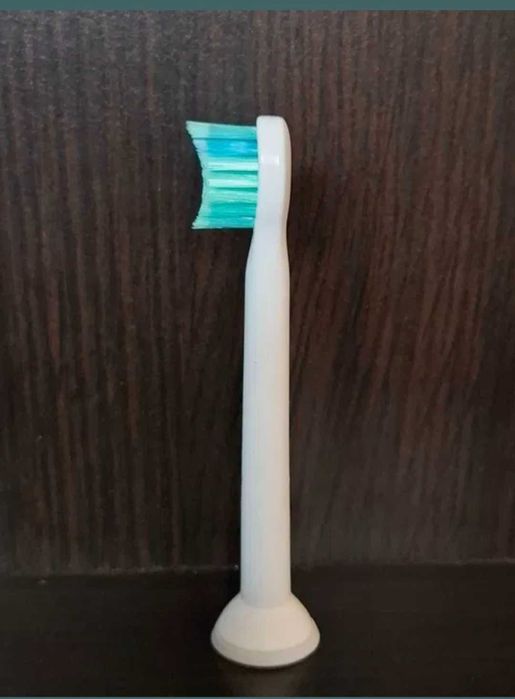 Резервни глави/ Накрайници за електрическа звукова четка за зъби Philips Sonicare, с предпазни капачки!