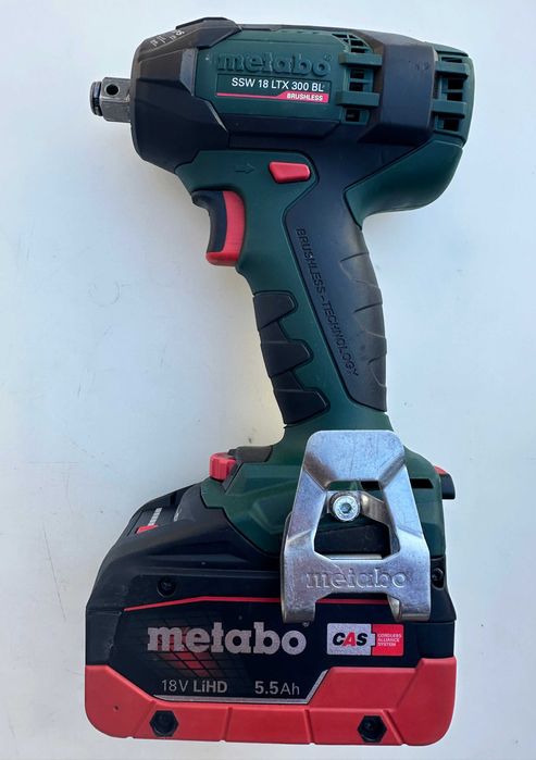 Metabo SSW 18 LTX 300 BL - Акумулаторен безчетков гайковерт 2x18V 5.5A