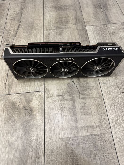 XFX Radeon RX 6800 16GB – НЕРАБОТЕЩА