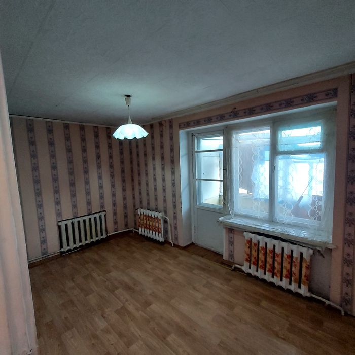 Продам квартиру 3-х комнатную