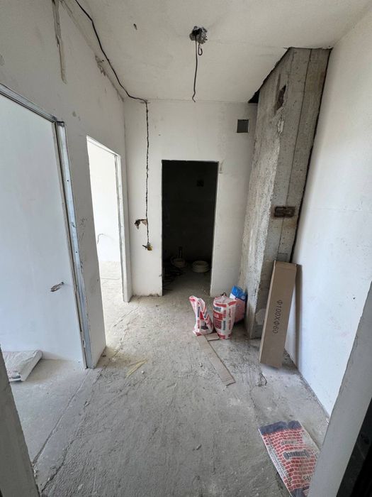 Срочно 1х 37 квадрат Навастройка Прадаётся Новая квартира 2микрарайоне