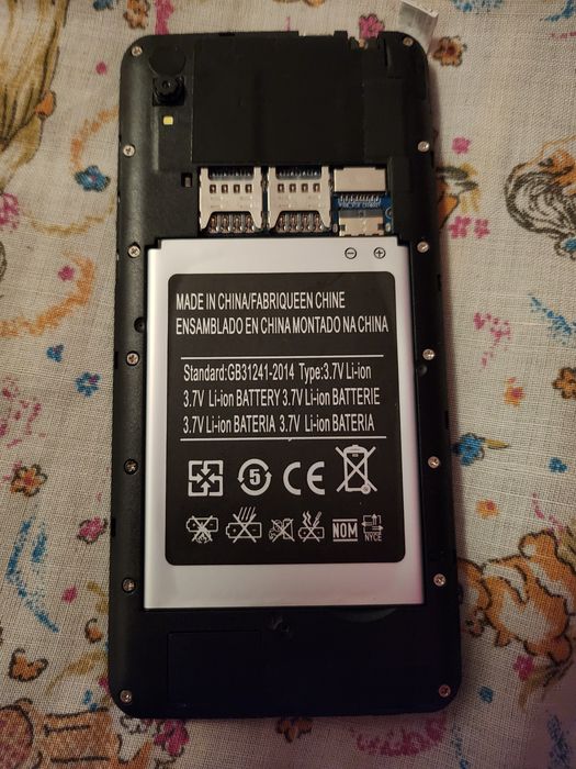 Telefon X-series x27 2/32gb nou dualsim liber de rețea folie sigiliu