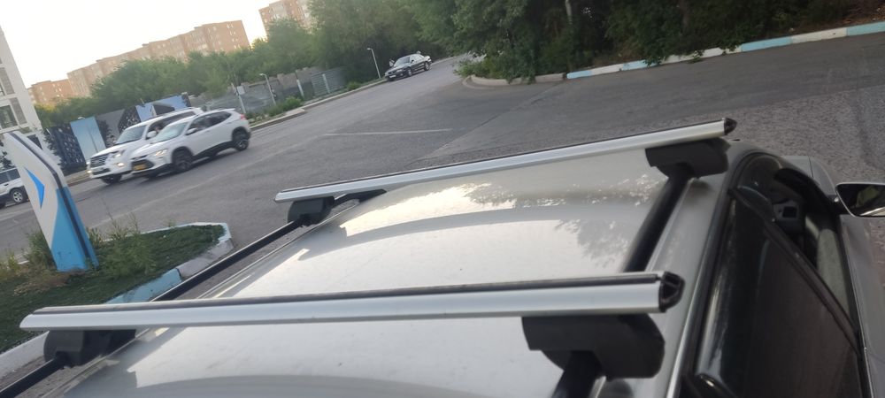 Рейлинг, поперечина на авто