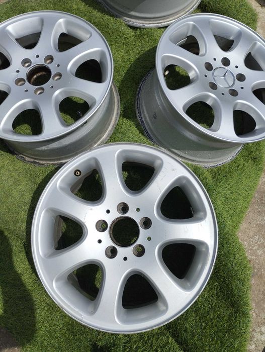 Мерцедес ц класа