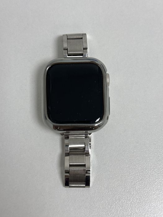 Apple watch 7 с коробкой оригинальной зарядкой