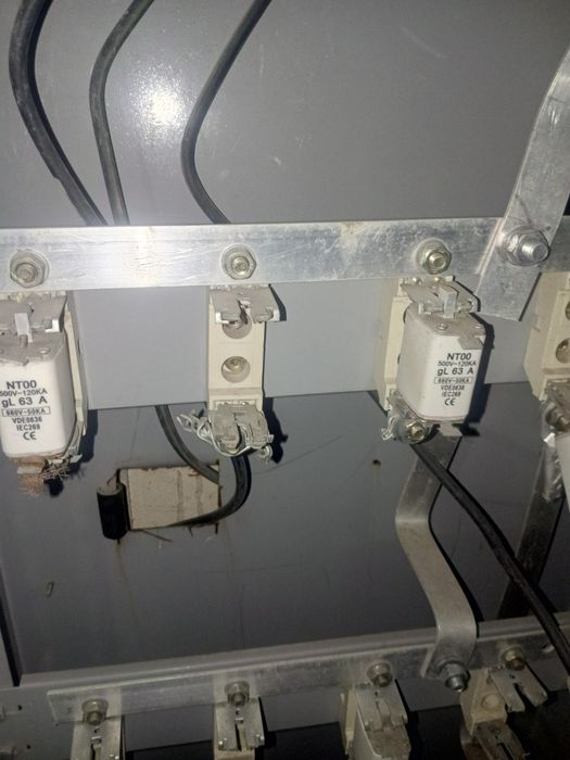 Продам распределительный шкаф .