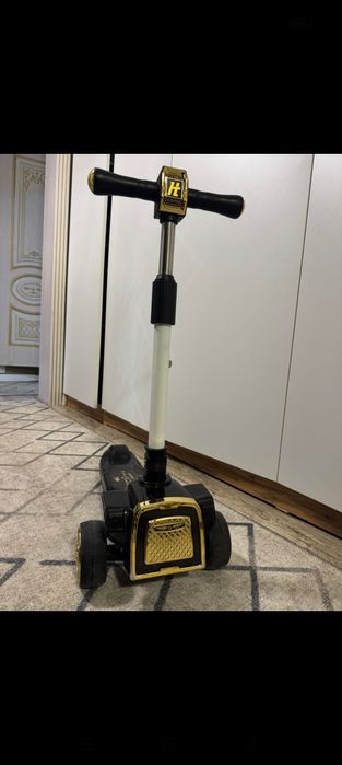 Самокат в отличном состоянии