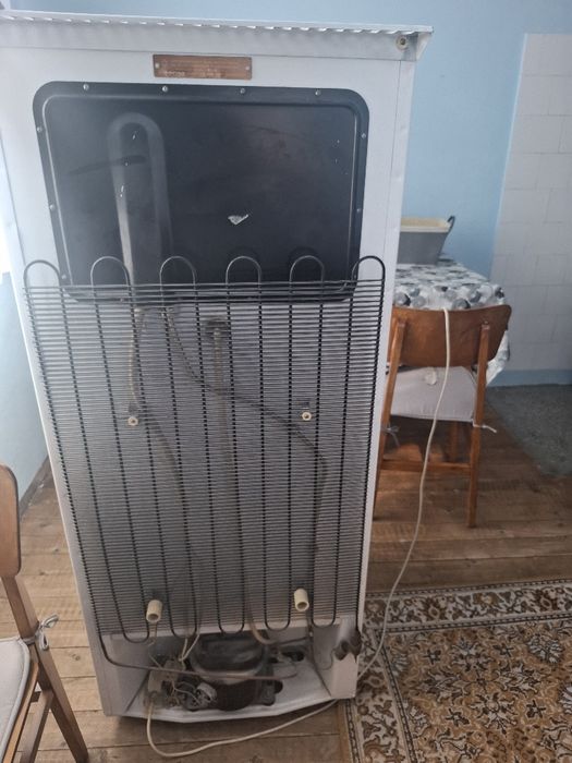 Хладилник SNAIGE за колекционери.