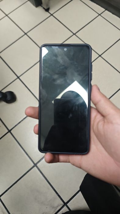 Samsung Galaxy A51 holati oʻrtacha