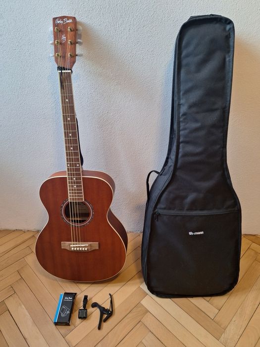Chitara acustica Harley Benton - set complet