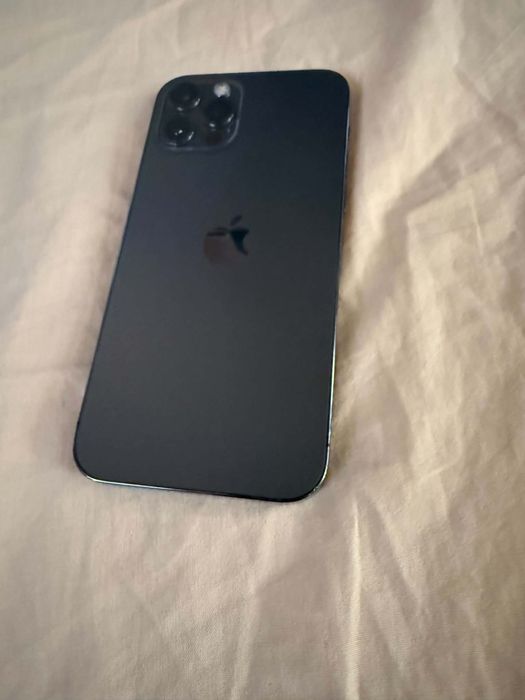iPone 12 pro +11 pro подарък