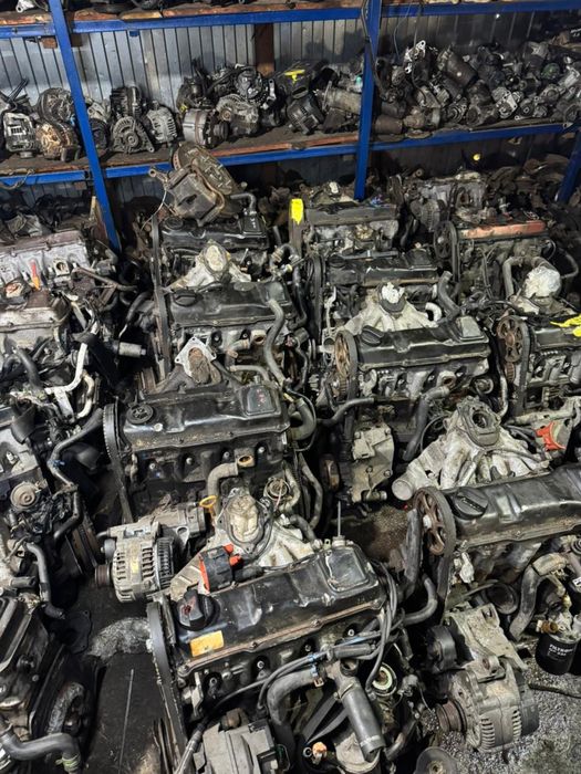 Двигатель AUDI 1.8 MONO