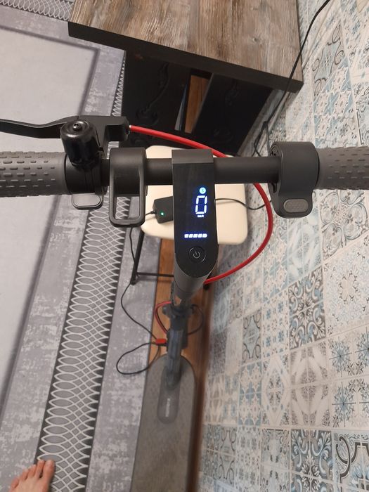 Электросамокат Xiaomi 3 Lite срочно!