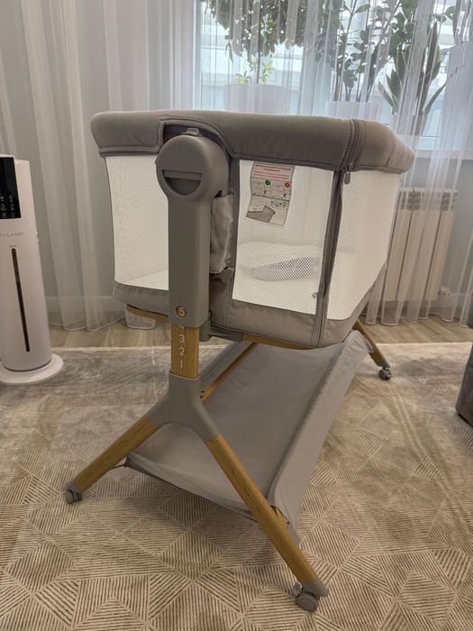 Продам AmaroBaby приставная люлька