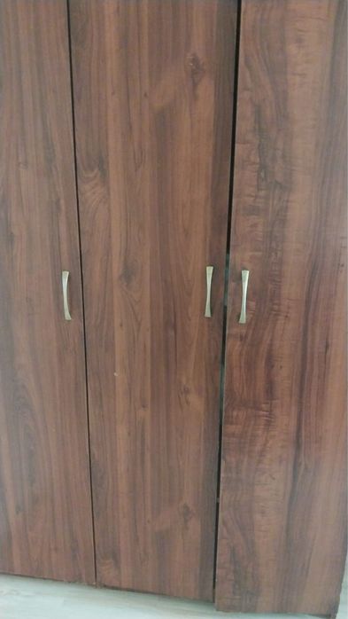 Шкаф б/у в хорошем состоянии