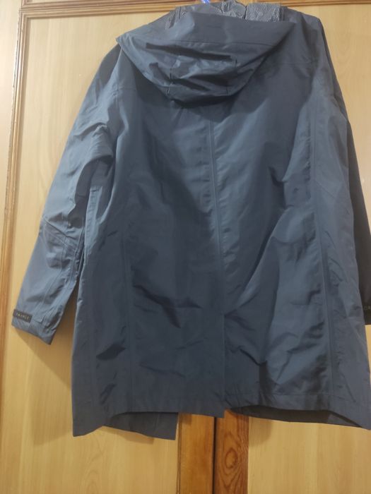 Продается мужская куртка демисезонная дождевик