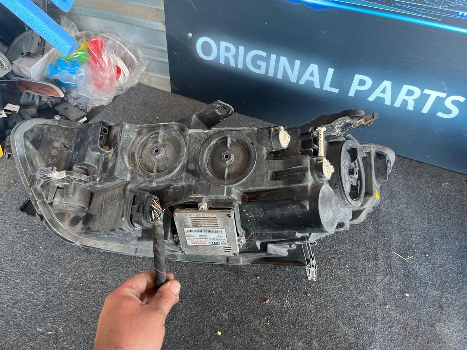 Оригинален фар Audi a6 C7 4g ksenon hella 4g0941004 десен ляв facelift