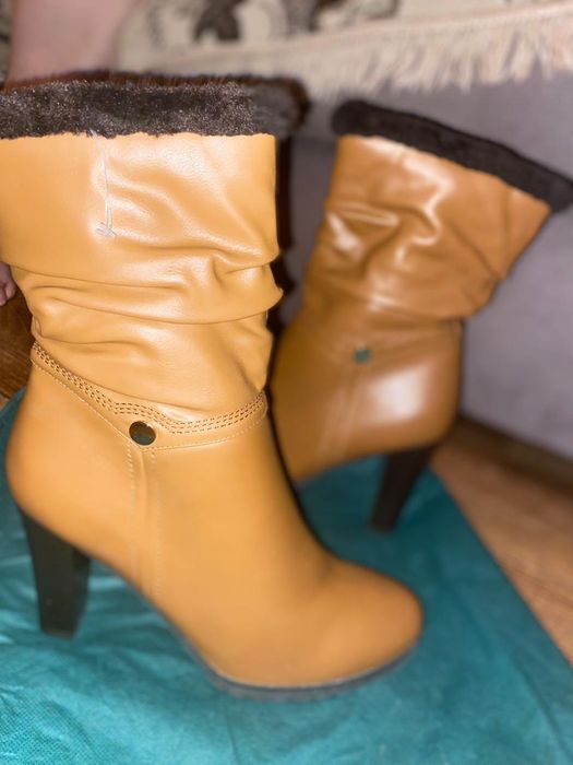 Зимние сапоги новые 41