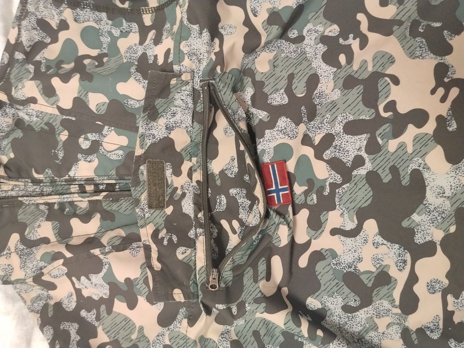 Napapijri (яке). ИЗРЯДНО!!!