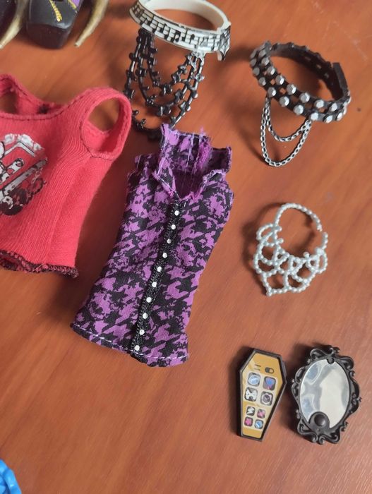 Аксессуары для Монстр хай