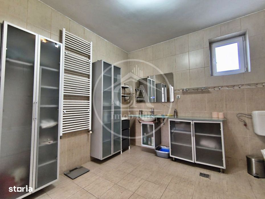 Casa de inchiriat cu 4 camere si piscina in Santandrei, Bihor