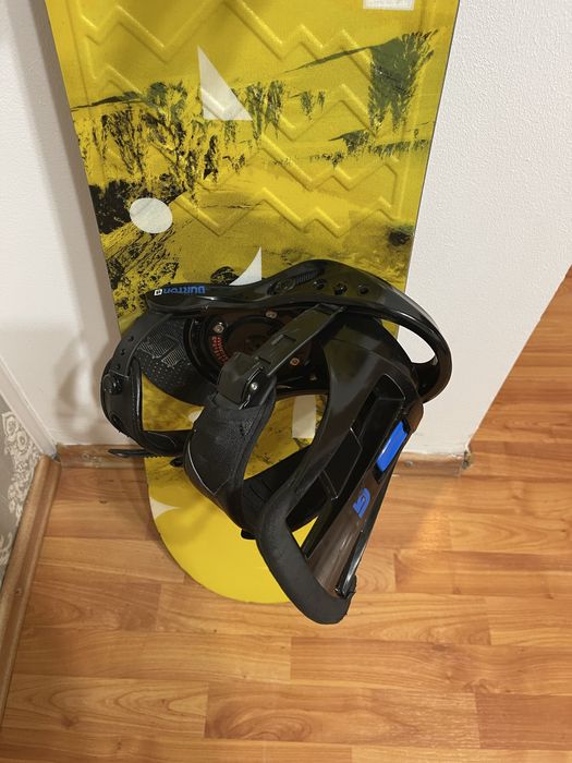 Placa snowboard 147 cm burton cu legaturi burton