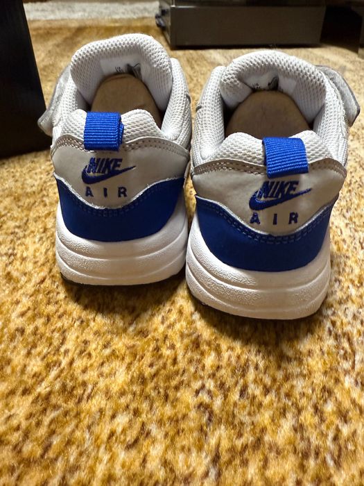 Adidași Nike originali mărimea 29,5