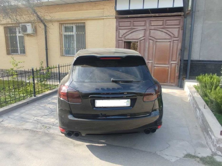 ПРОДАЁТСЯ: Porsche Cayenne S 2012 4.8L Бензин.