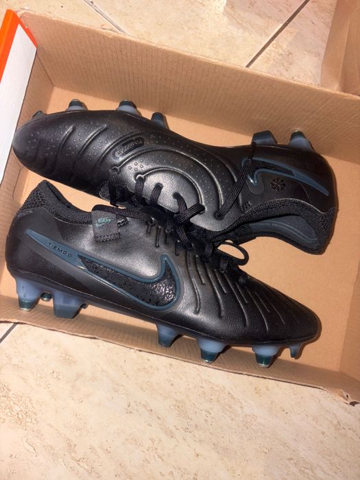 Ghete de fotbal Nike Tiempo ACC