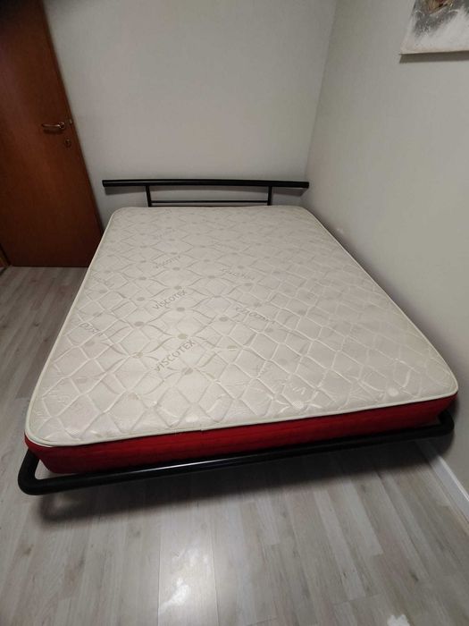 Pat matrimonial cu saltea Viscotex si topper Dormeo 160 x 200