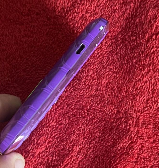 Telefon cu touchscreen