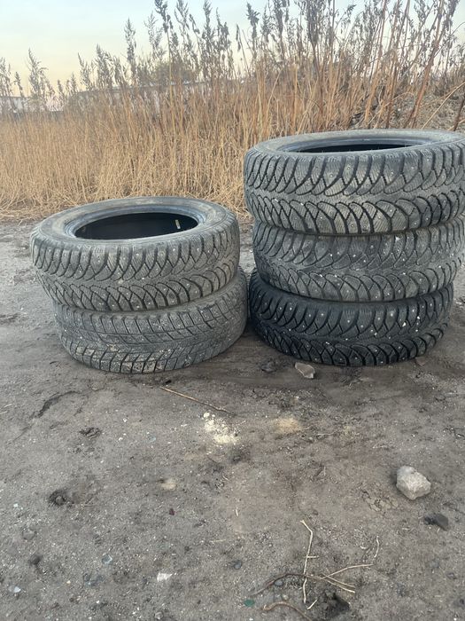 Шипы и лепучка 5 штук