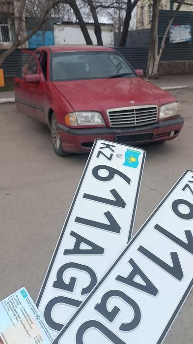 Mercedes w202. 94 год