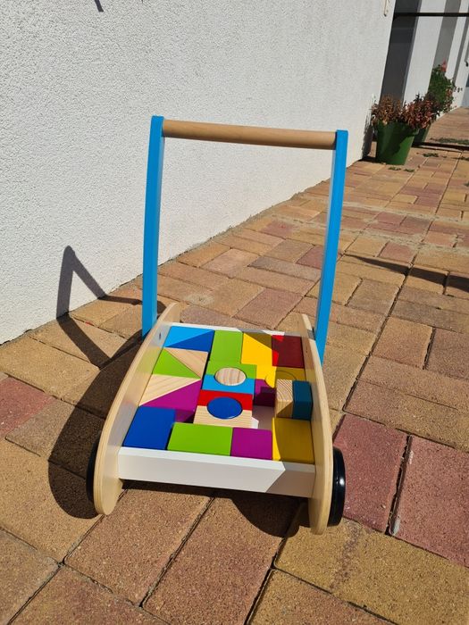 Cărucior premergator