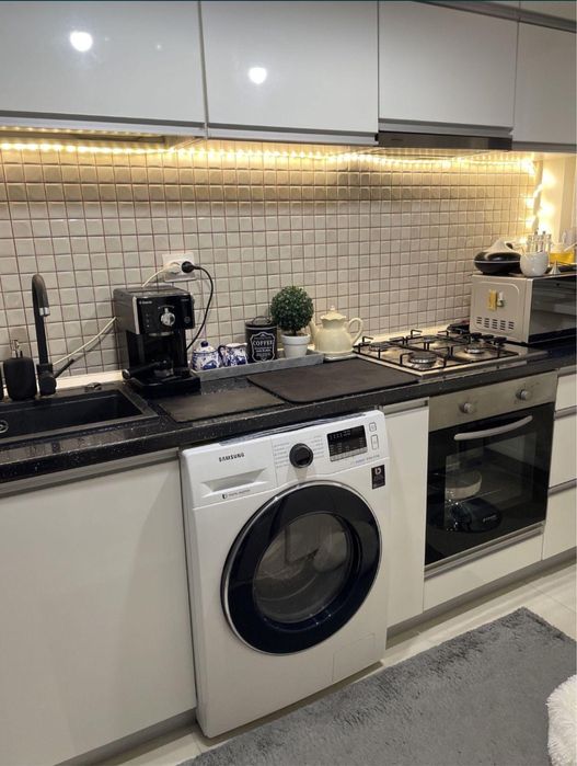 Inchiriez garsoniera, 30 mp, la intrare in Militari Residence,