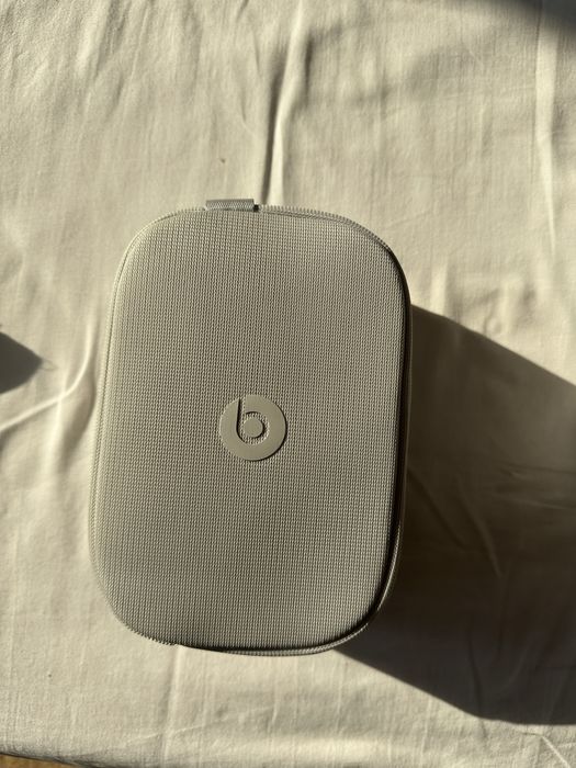 Apple Headphones Beats Studio Pro