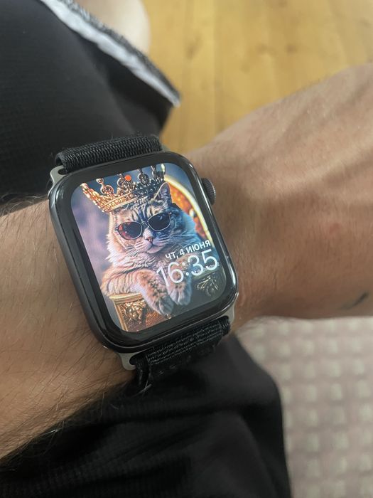 Продам Apple Watch