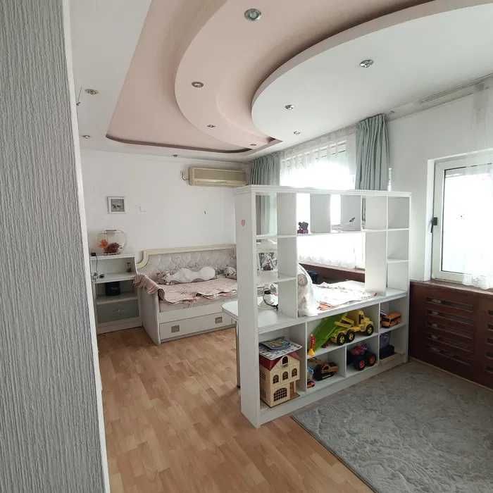 Продаётся Квартира 4 комнатная