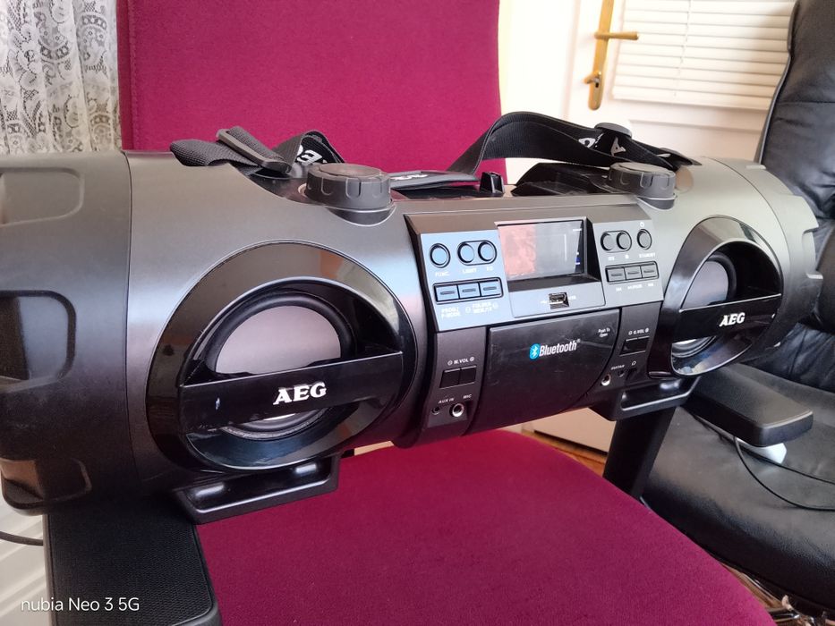 Combina Boombox AEG