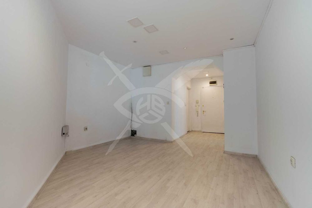 Тристаен апартамент в жк. Манастирски ливади № 92257