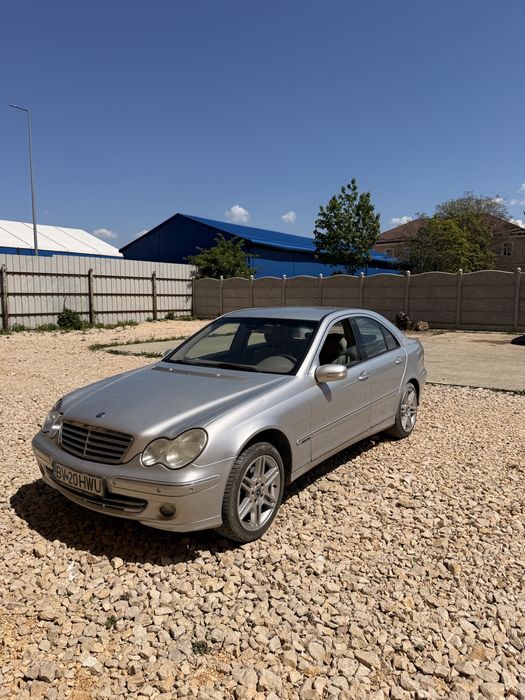 C230 Mercedes-Benz