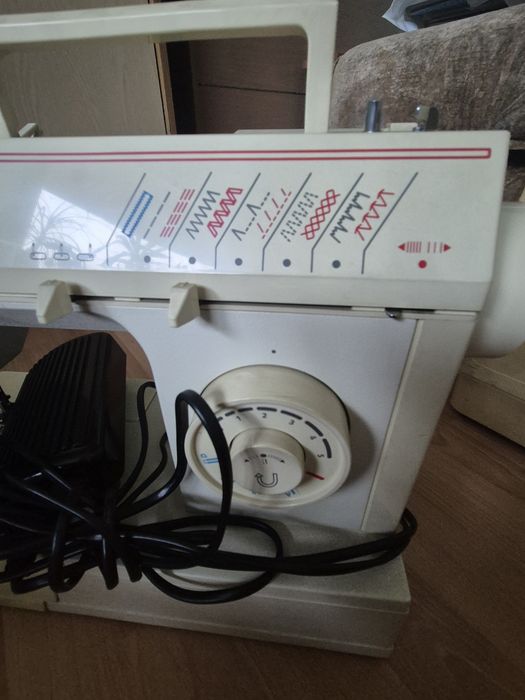 2  Singer шевни машини 
Singer 5132