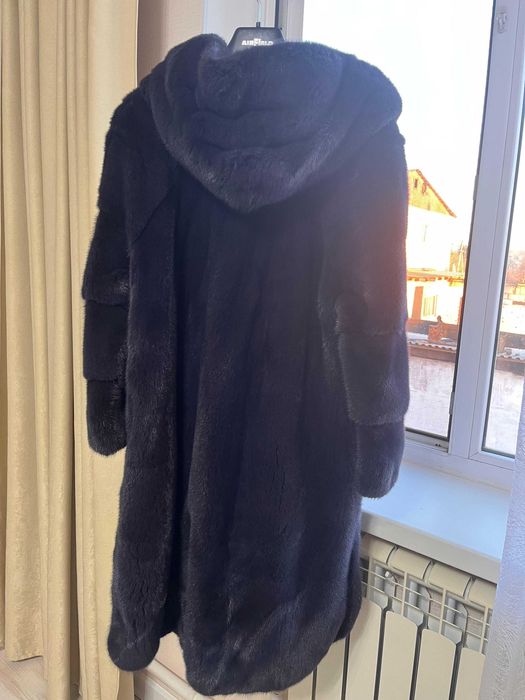 Продам норковую шубу