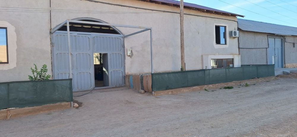 Zarafshonda Hovli sotiladi Zalatinka