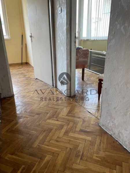 Продава се Тристаен апартамент в Пловдив, Кючук Париж - 86 кв.м за 1489 €/кв.м - Снимка #5