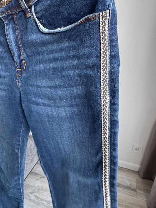 Продам синие джинсы