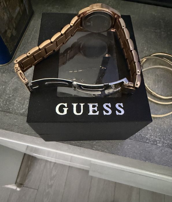 Ceas Guess pentru femei