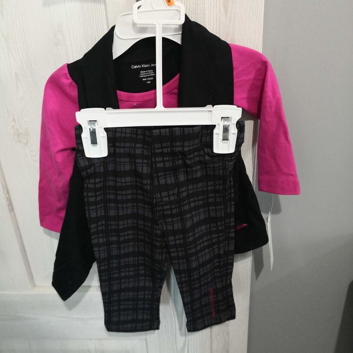 Calvin Klein бебешки комплект